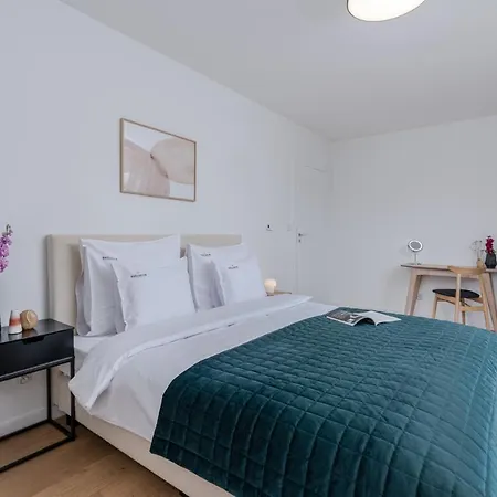 Exclusive Lubicz 40 4*