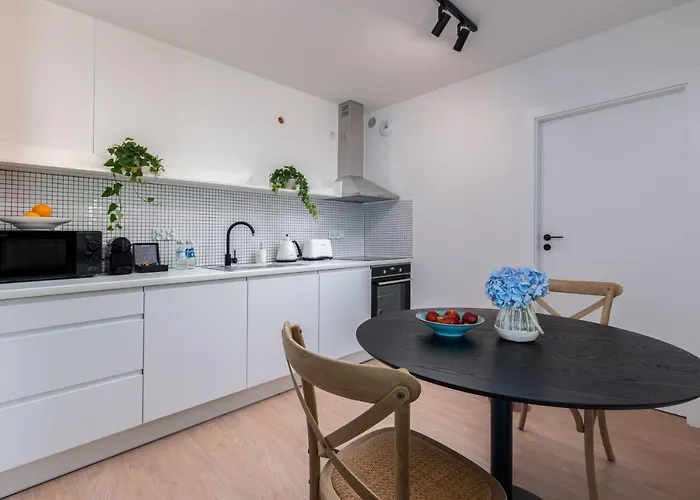 Exclusive Lubicz 40 4*