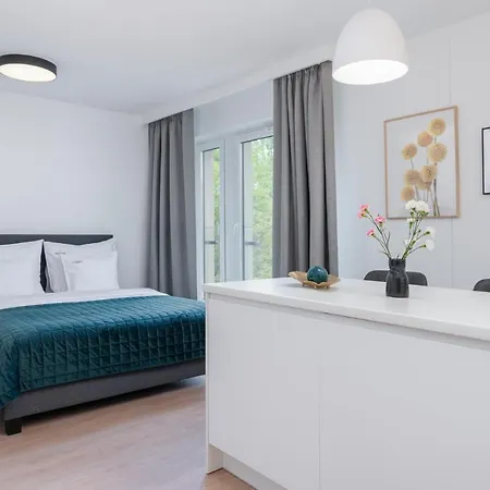 Exclusive Lubicz 40 4*